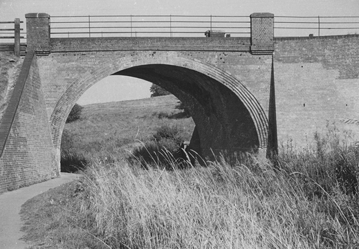 4.15.1 Swindon (253n)