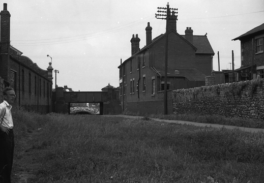 4.08.1 Swindon (291n)