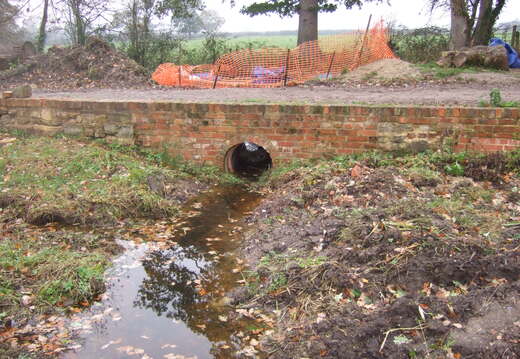 Spillweir canalside 11.10