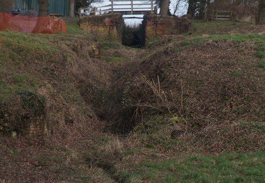 below top lock