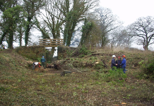 2003 Feb - Pewsham Top Lock2
