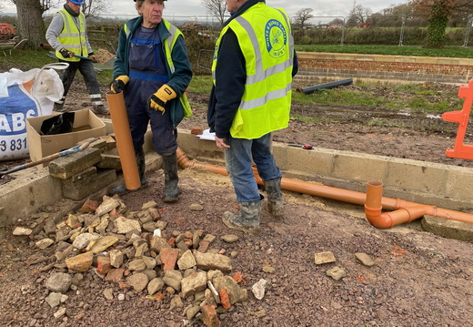 12 Dec 01a - Installation of Drainage pipes