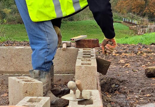11 Nov 04c - Basil laying blocks