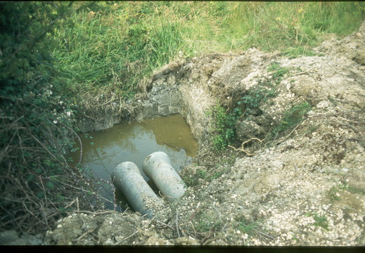 054 Drainpipes Templar s Firs 1981
