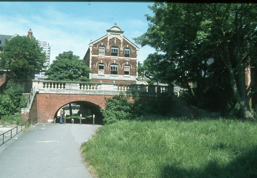 128 Milton Road bridge June 1978
