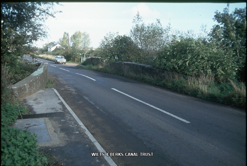 146 Shrivenham Bridge B4000 Dec 1978.jpg