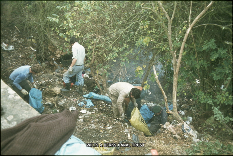 149 Shrivenham Bridge B4000 Dec 1978.jpg