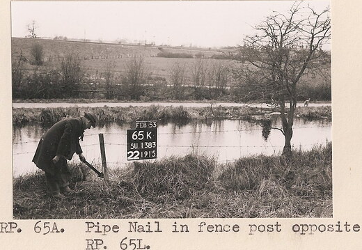 Man with a stick SU1383 65K