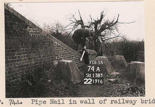 Man with a stick SU1383 74A