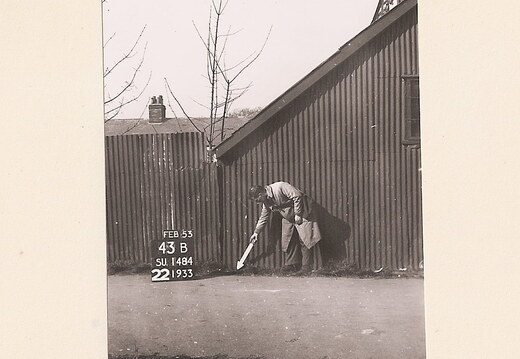 Man with a stick SU1484 43B