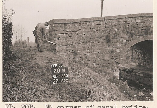 Man with a stick SU1685 20B