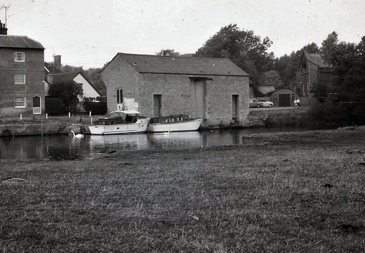 048692E (974 visits) Image credit: RCHS. 1964, Looking over R Thames towards Abingdon Wharf. 048692E