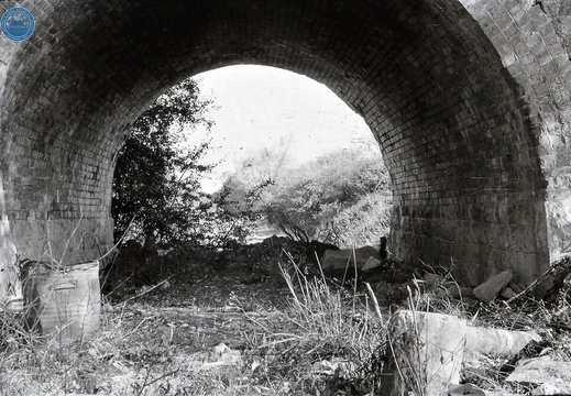 048682E (671 visits) Image credit: RCHS. 1964, Looking E through Cow Common Bridge, Steventon. 048682E