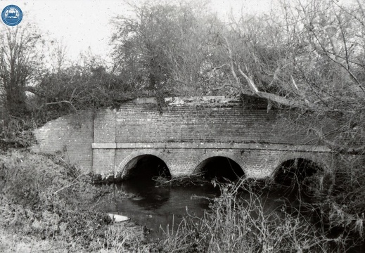 047541E