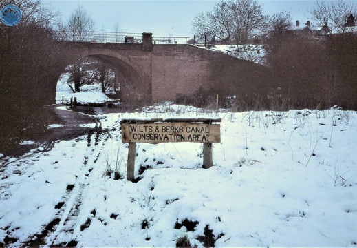 074634E (384 visits) Image credit: RCHS. c1980's, Swindon, skew railway bridge looking north
074634E
